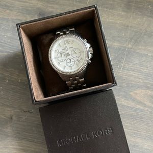 MK watch